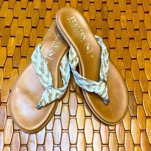 Italian Shoemakers Sandals Flip Flops Braided Gold Tan Cream SZ 9